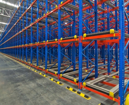 Pallet storage racking system for storage distribution center